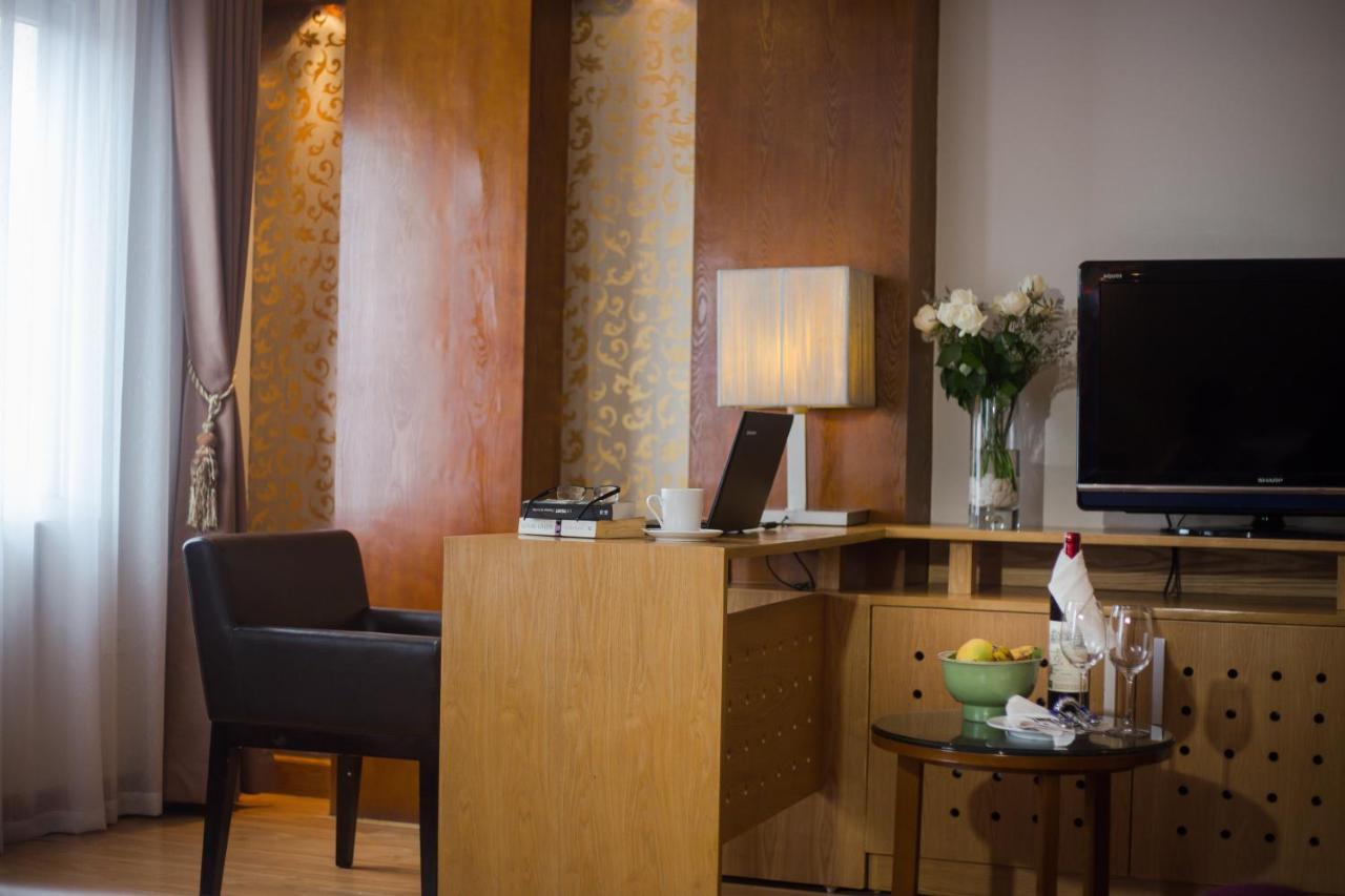 Eliana Ruby Hotel & Travel Hanoi Kültér fotó